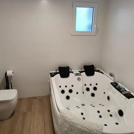 Apartamentos De La Haya & Suite Con Jacuzzi, Junto Al Teatro Romano Mérida Buitenkant foto