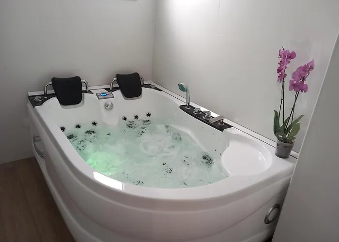 Apartamentos De La Haya & Suite Con Jacuzzi, Junto Al Teatro Romano